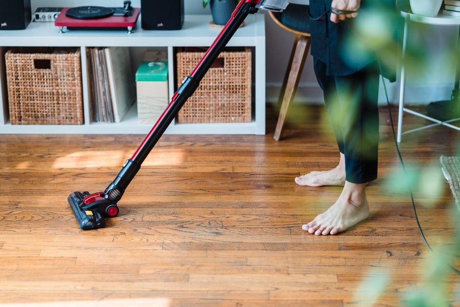 Cordless vs Corded Vacuum Pros and Cons — What is a Cordless Vacuum?