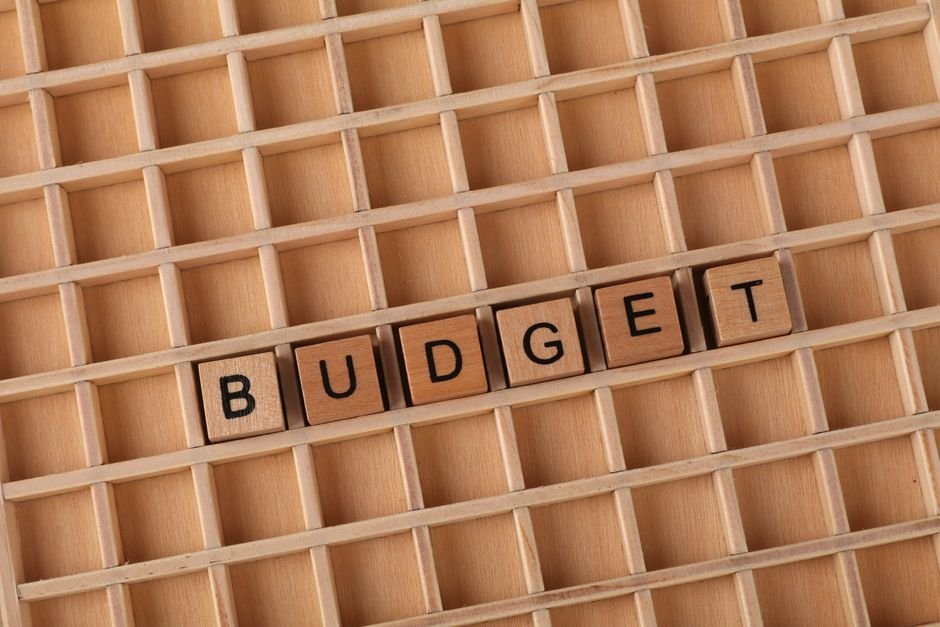 How to Furnish a Rental on a Budget — Why Budget-Friendly Furnishing Matters