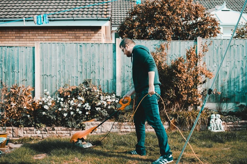 Cordless Mower vs Corded Mower — What is a Cordless Mower?