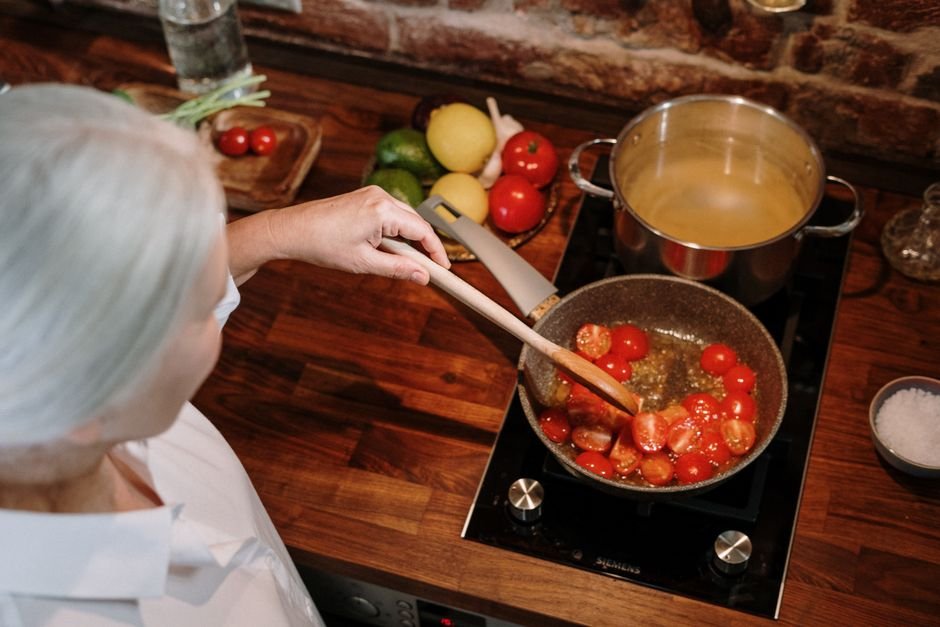 Pressure Cooker vs Crock Pot — How They Work