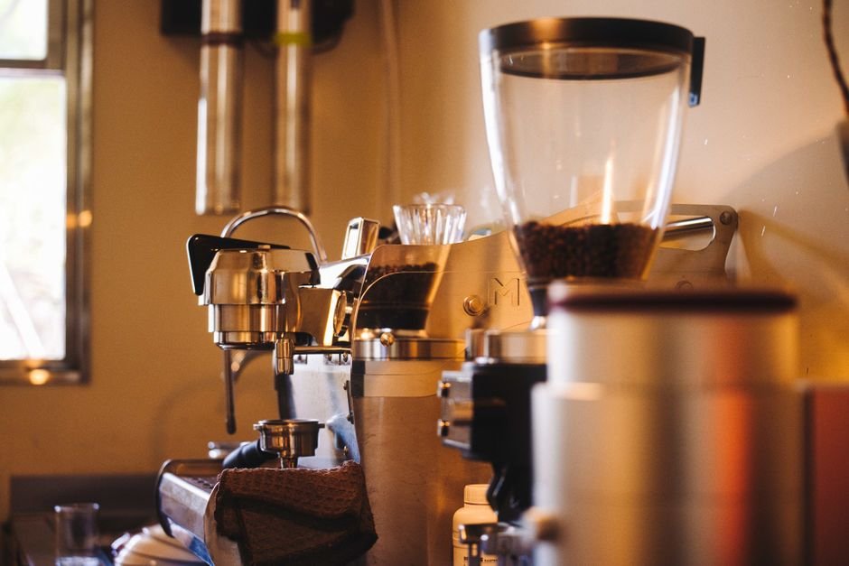 Coffee Machine vs Drip Coffee Maker — What Is a Coffee Machine (Espresso Machine)?