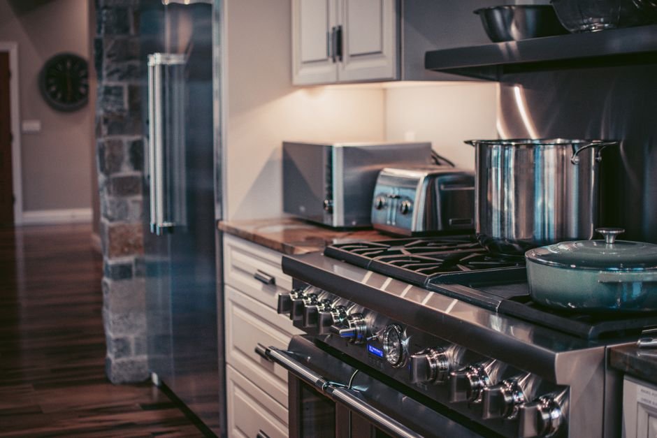 Countertop Oven vs Toaster Oven: Which One Wins? — 1. What Is a Countertop Oven?