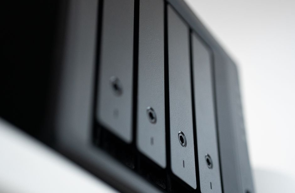 Local Storage vs Cloud Storage Security Cameras — How Local Storage Works