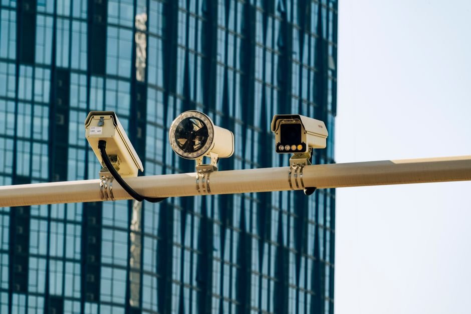 Monitored vs Unmonitored Home Security Systems — How Monitored Systems Work