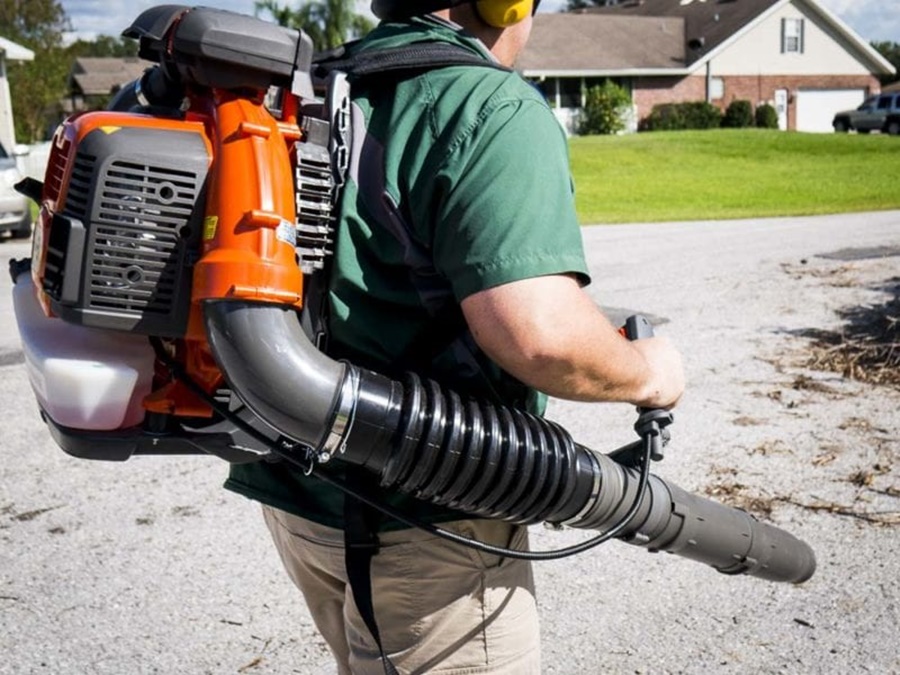 Backpack Blower vs Handheld Blower