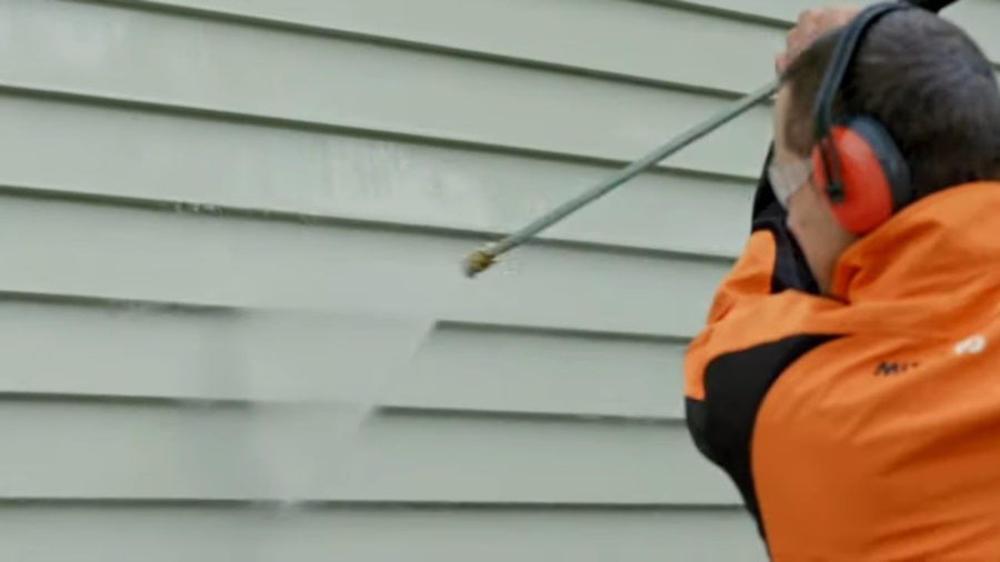 pressure washer vs water blaster