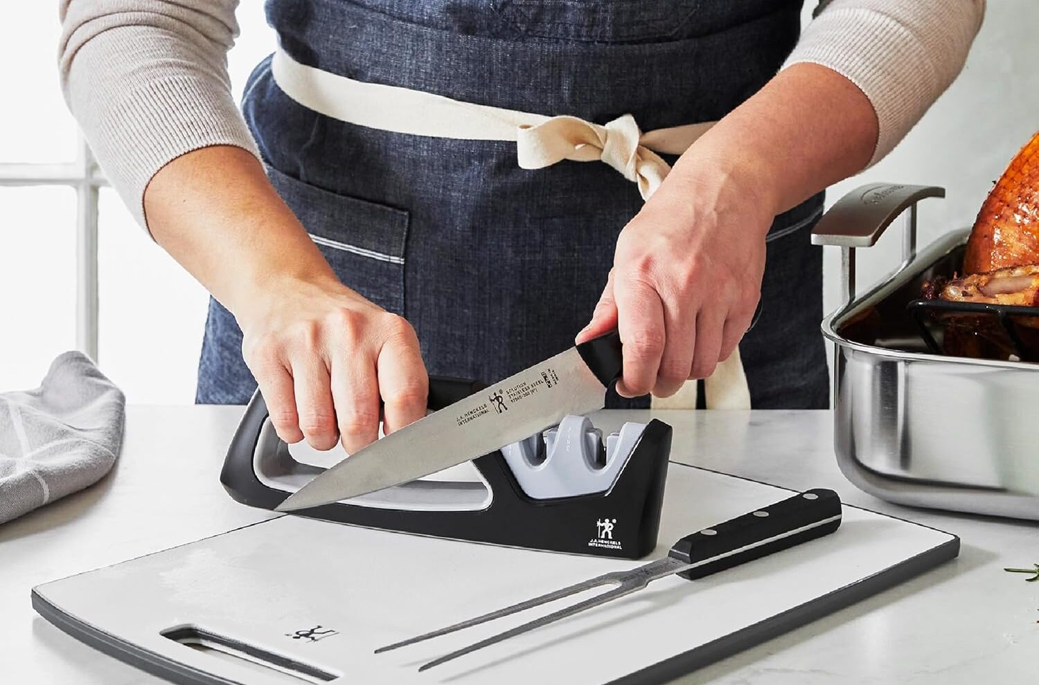 Best Knife Sharpener (Tested & Reviewed)