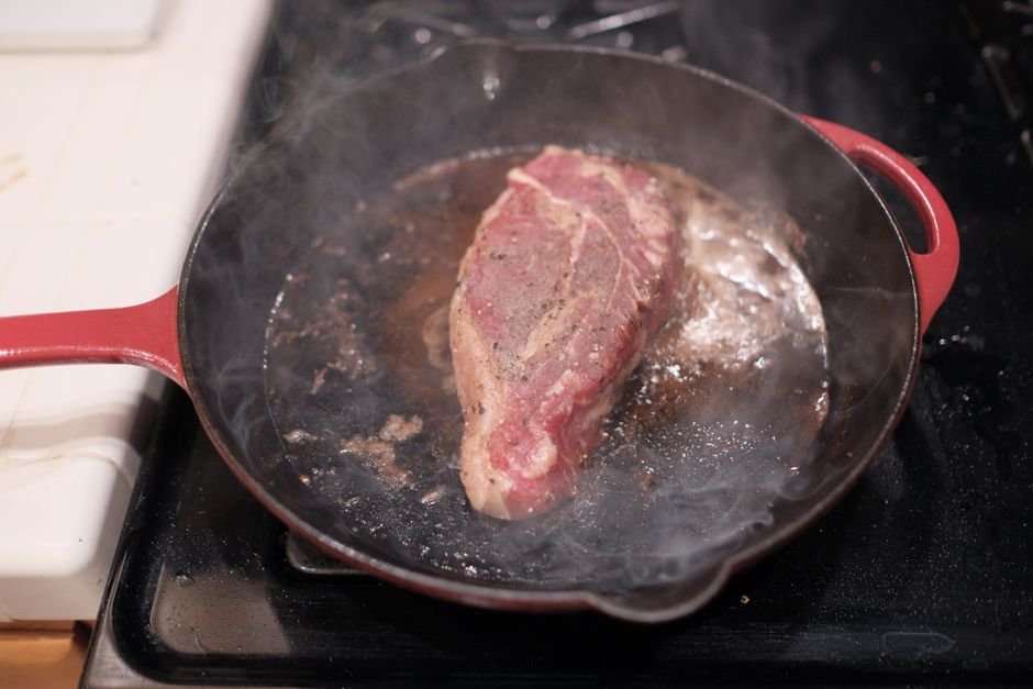 how to clean a cast iron skillet