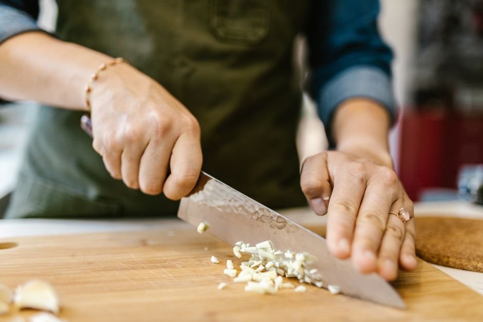 How to Select the Right Chef’s Knife for Your Cooking Style