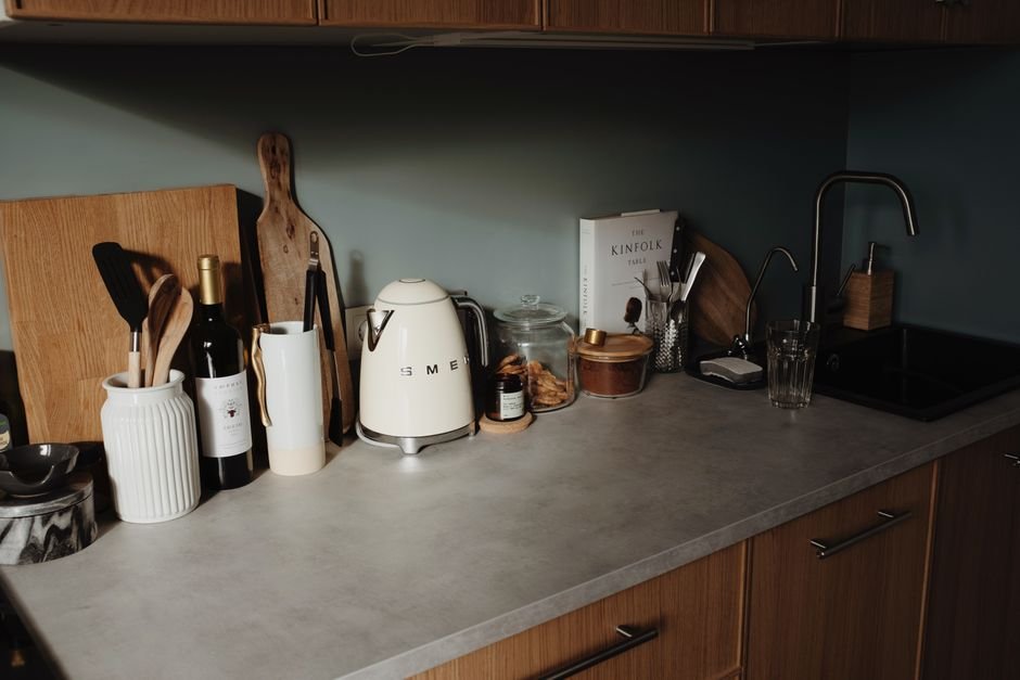 how to declutter a kitchen counter