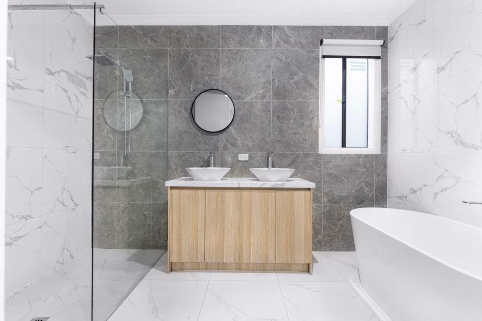 top bathroom renovation tips